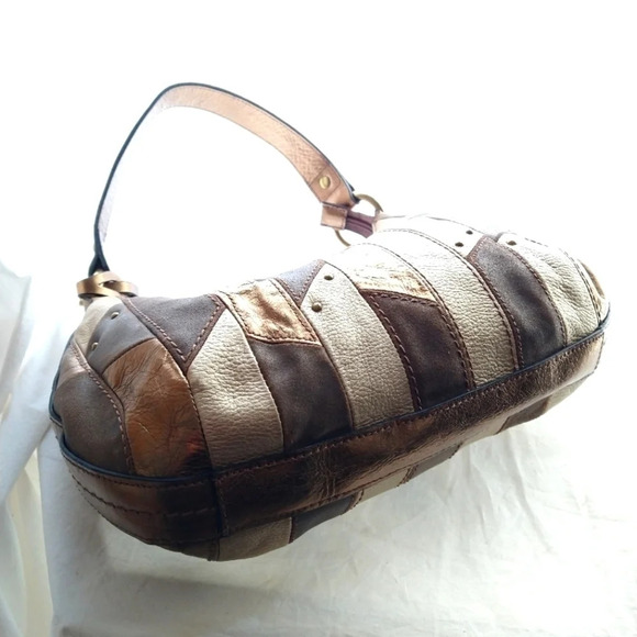 Adorable fossil quilted leather studded shoulder bag EUC ❤️ - Picture 4 of 13